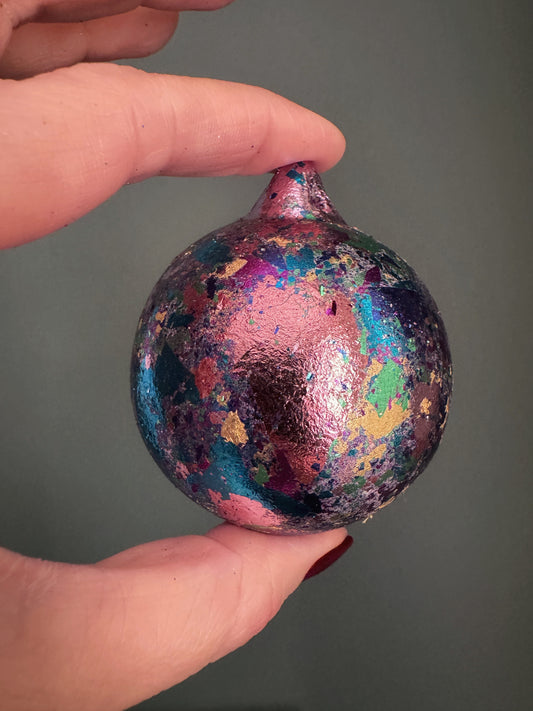 Colourful foil leaf bauble c